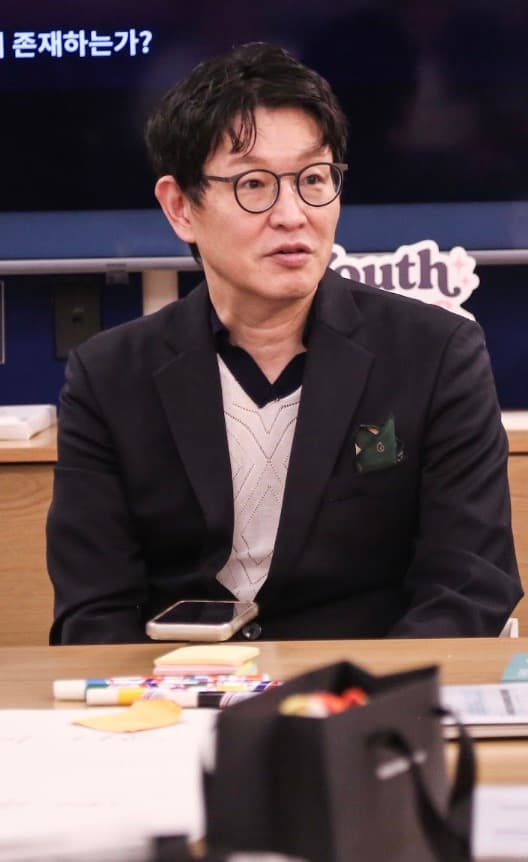 최연우, 대표
